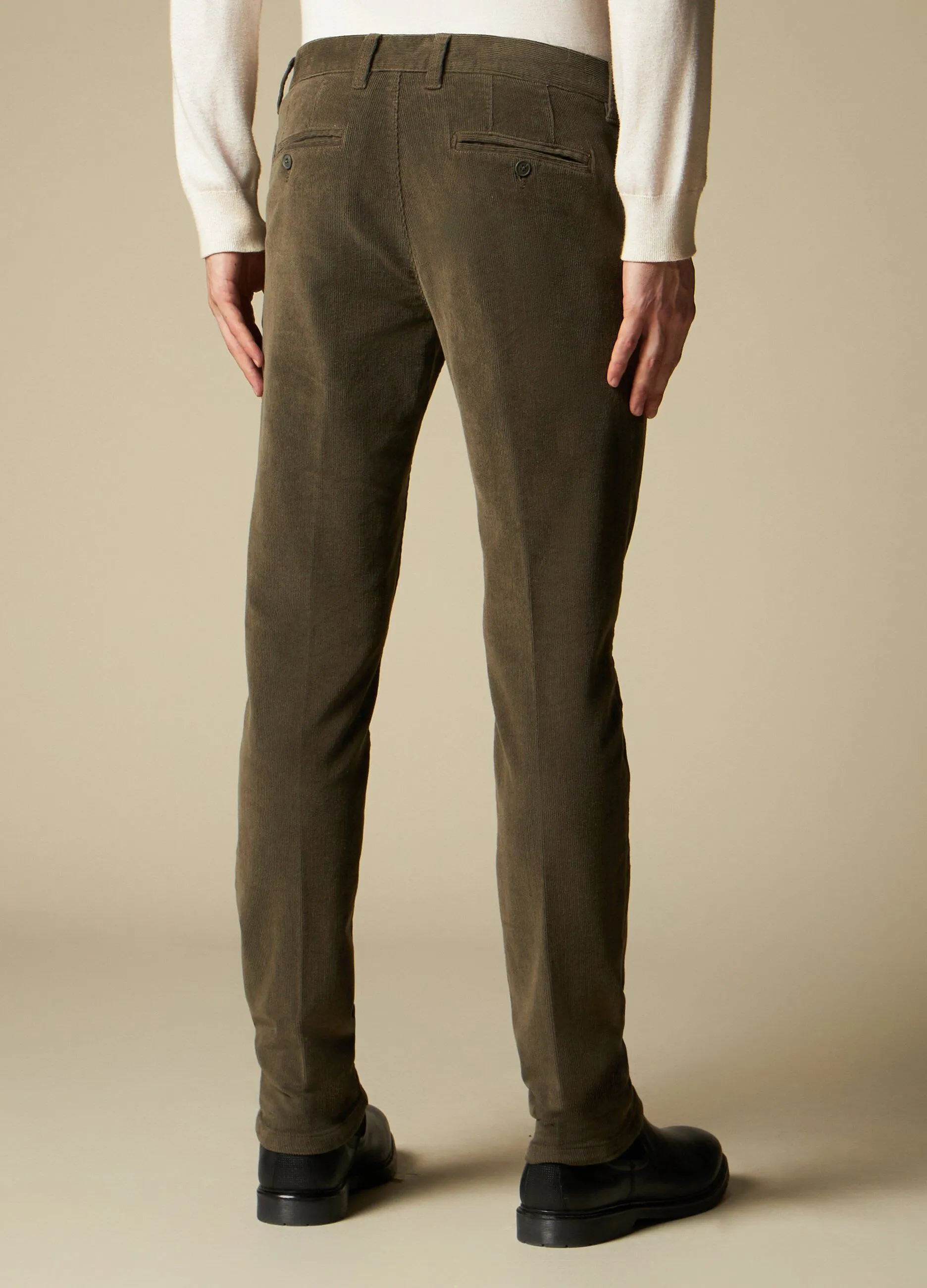 J. HART & BROS  Pantaloni chino in costina di velluto uomo