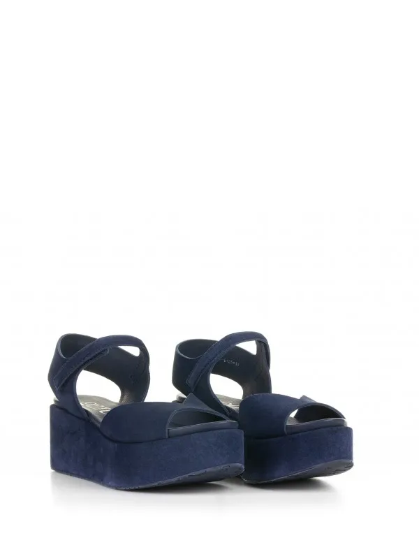 Nirvana blue platform sandal in suede