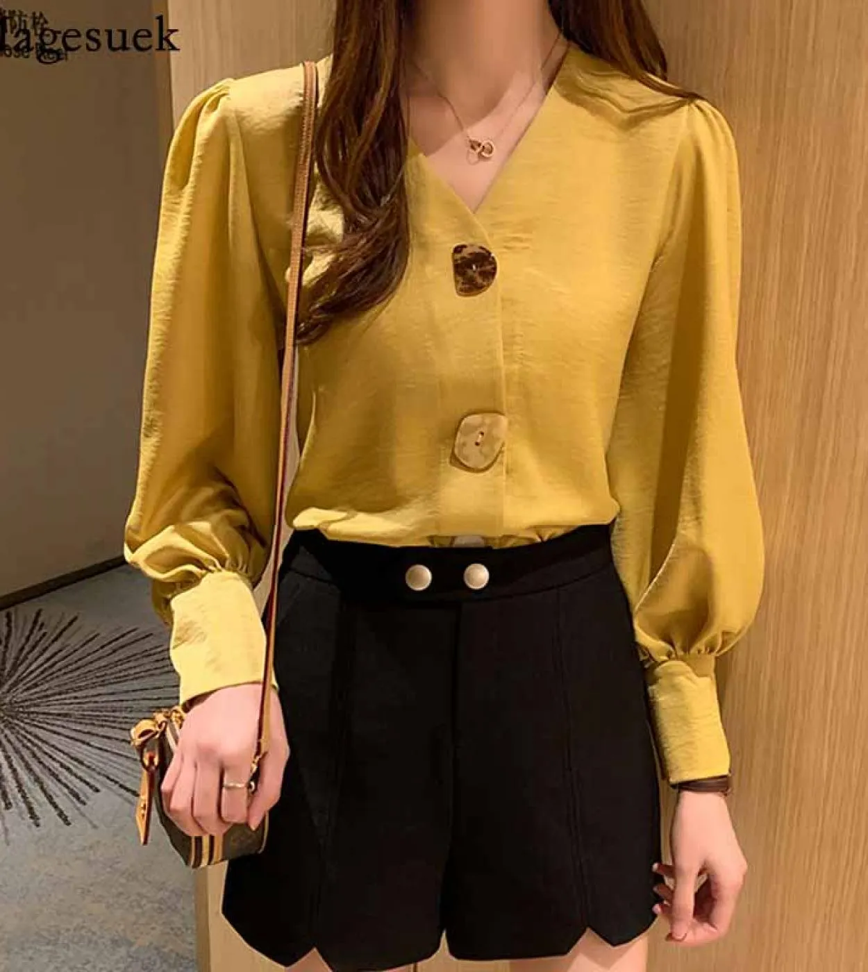 Office Lady Autumn Solid Camicette da donna Tutte abbinate Top con scollo a V Lanterna Abiti a maniche lunghe con bottoni Camici