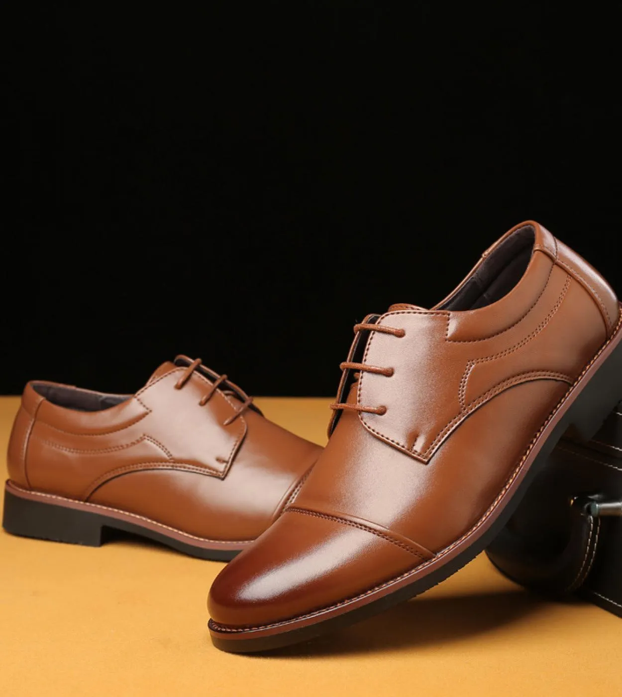 Scarpe eleganti da uomo Lavoro formale da lavoro Pelle verniciata morbida Punta a punta per uomo Scarpe da uomo Oxford da uomo N