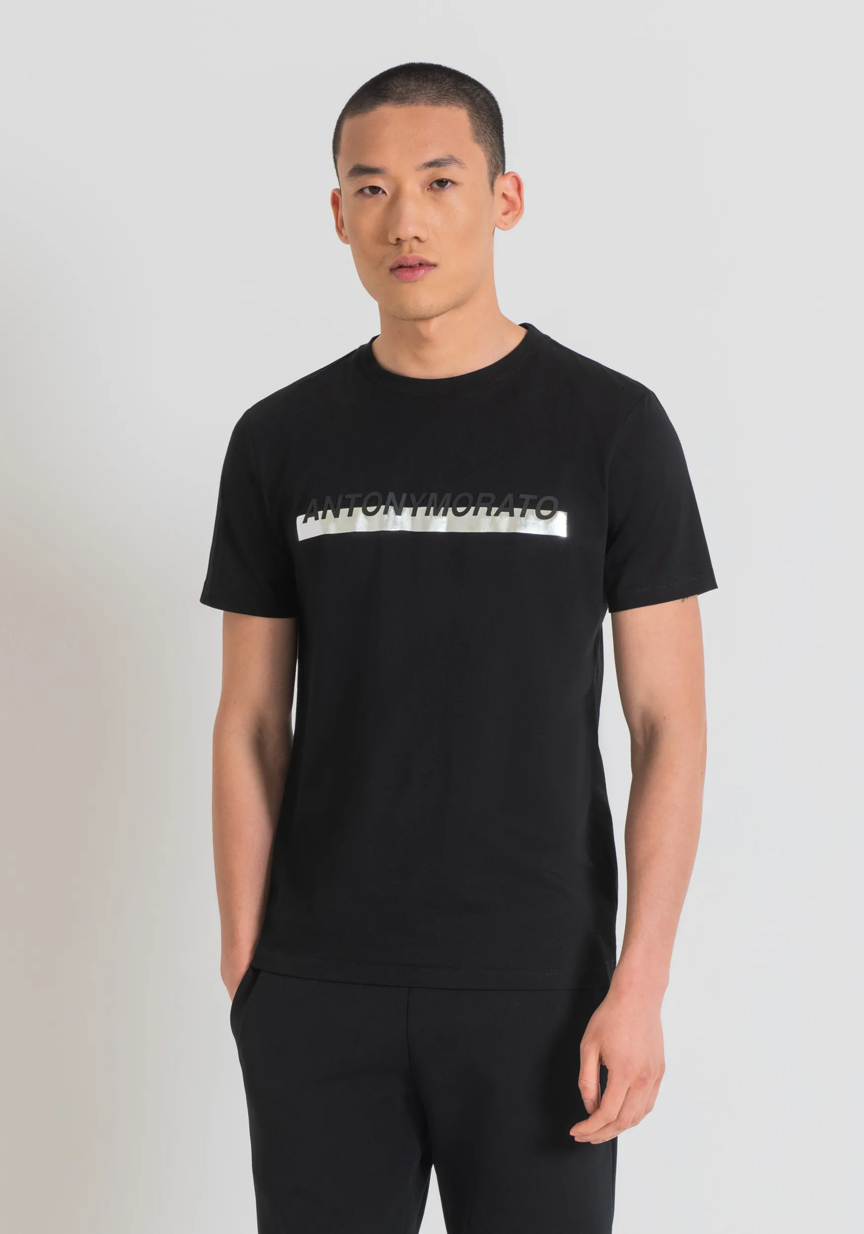 T-SHIRT SLIM FIT IN COTONE CON STAMPA LOGO EFFETTO GOMMATO